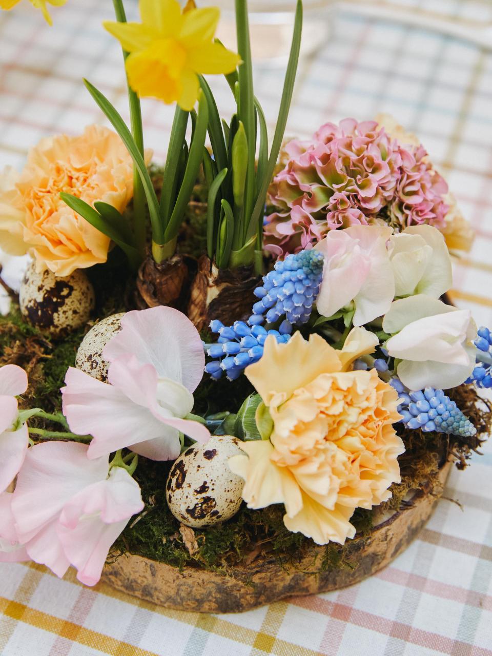 composition floral Pâques _ Lajoiedesfleurs.fr