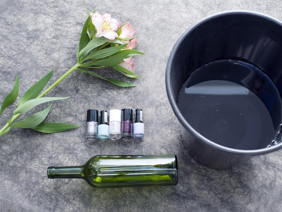Alstroemeria Mooiwatbloemendoen Nagellak DIY Alstroemeria Mooiwatbloemendoen Nagellak DIY
