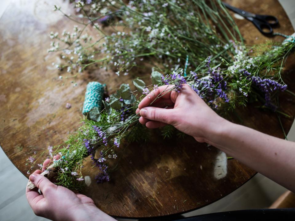 DIY Flower Wallhanging - Tollwasblumenmachen.de DIY Flower Wallhanging - Tollwasblumenmachen.de