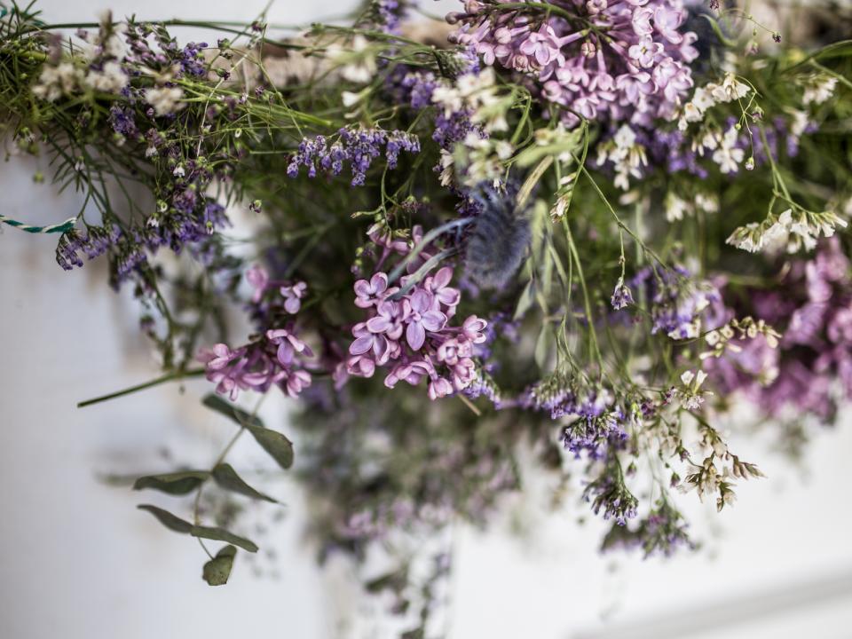 DIY Flower Wallhanging - Tollwasblumenmachen.de DIY Flower Wallhanging - Tollwasblumenmachen.de