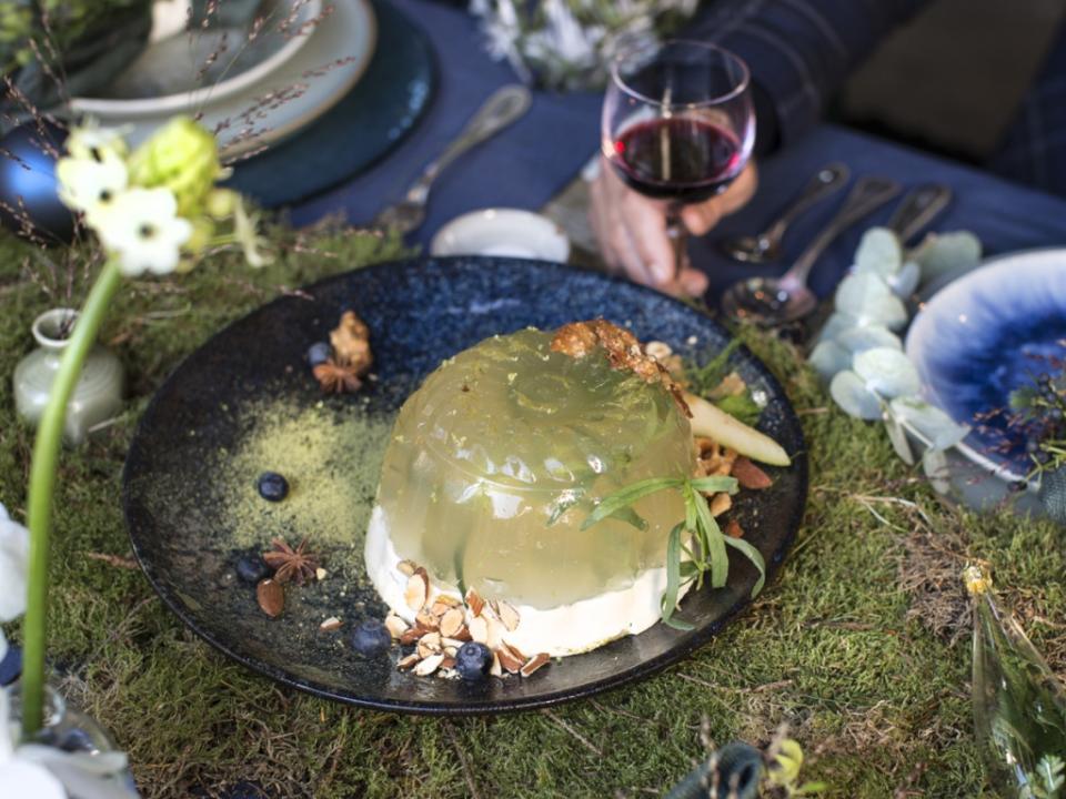 DIY: Luftiger Weihnachtspudding mit Birne und Fenchel - .Tollwasblumenmachen.de