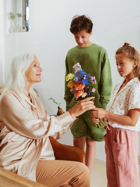 Die schönsten Blumen für Oma und Opa Großelterntag Tollwasblumenmachen.de